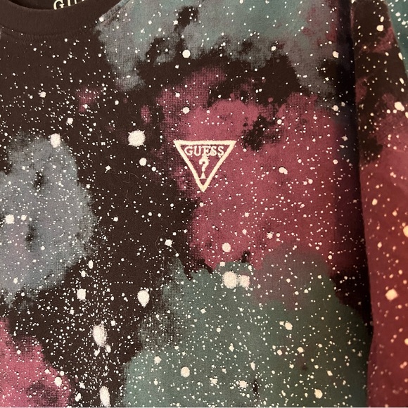 GUESS Galaxy Graphic T-Shirt XL Embroidered Logo Short Sleeve - Picture 3 of 3